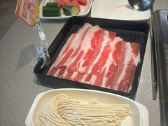 -海底捞火锅(新松江路生日主题店)