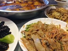 -鑫巴蜀小镇 · 水煮鱼专研店(玉桥店)