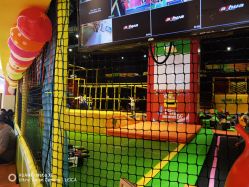 -蹦蹦跳跳(新奥购物中心店)