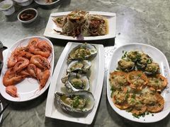 -四川小胡子海鲜(丁村万人海鲜广场店)