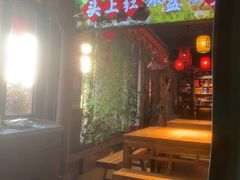 -头上红煨盐鸡·非遗院子餐厅