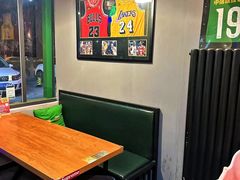 -京狮炙燥·精酿烧烤(首经贸店)