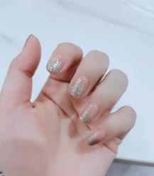 -悦指间美甲美睫