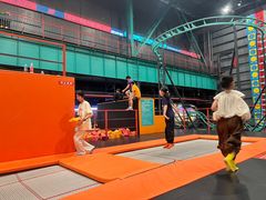-极限PLAY运动娱乐新世界·团建派对潮玩休闲馆·室内蹦极高空游乐园