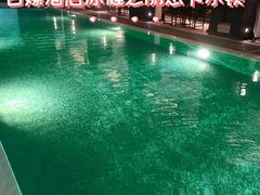 -丽思卡尔顿酒店泳池(金融街店)