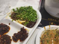 -百品聚旋转火锅(万德庄店)