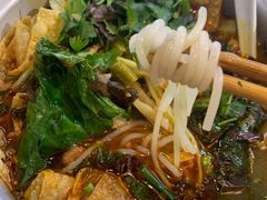 -丽丽三鲜螺蛳粉(田林路店)