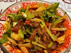 -耙吉吉川味小酒馆(本地人回头店)