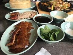 老式果木烤鸭-西安凯悦酒店·湖畔中餐厅