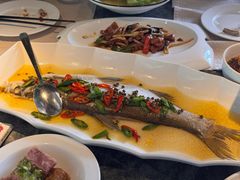 鲜椒蒸翘嘴白鱼-南京四方酒店-傲途格精选·椽宫中餐厅
