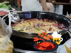-灌县老妈砂锅串串香(万科红生活广场店)