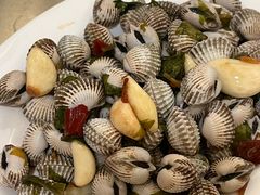 -胡须佬鸡煲四季火锅店(石厦西村直营店)