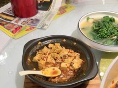 -刘姐啤酒鱼民族演艺餐厅(西街总店)