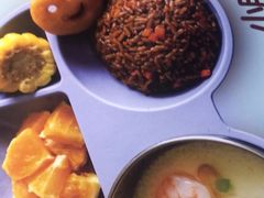 -蜜桃餐厅·伴山(绿宝广场店)