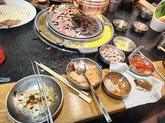 -GOGIYA·咕叽吖韩国传统烤肉店(东方新天地店)