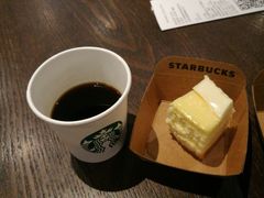 -星巴克(西藏路店)