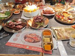 -草家酱蟹炭火烤肉店(珲春南路一店)