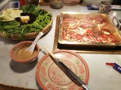 -尚尚仙·酸汤猪手·猪肚鸡火锅(华联万柳购物中心店)