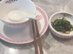 -野山舂·贵州现舂酸汤牛肉(民生路店)