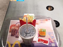 -麦当劳(中山公园龙之梦店)