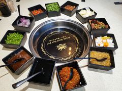 -六扇门潮汕牛肉火锅(BGC店)