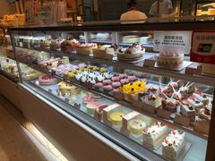 面包甜点陈列柜-BreadTalk面包新语·烘焙蛋糕(高德置地春广场店)