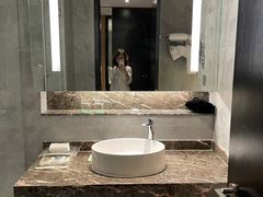 -上海虹桥西郊假日酒店