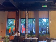 -洛缦音乐餐厅(工业展览馆万象城店)