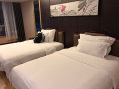 -优逸酒店(柳州窑埠古镇万象城店)