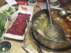 -左庭右院鲜牛肉火锅(金山万达店)