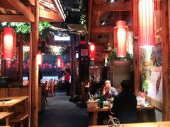 大堂-野山舂·贵州现舂酸汤火锅(鸿通城店)