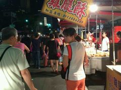 -六合夜市
