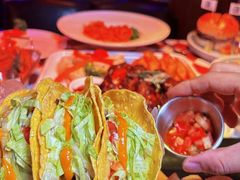 -鲨鱼美式餐厅酒吧Sharky