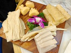 -樾餐厅泰式海鲜火锅(民歌湖店)