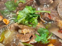 -大众跷脚牛肉馆·非遗传承单位(峨眉山店)