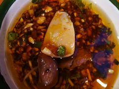 -拈签一笑黄牛肉辣卤串串