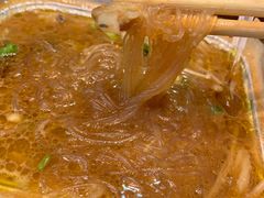 -花儿姐与战哥的美食档