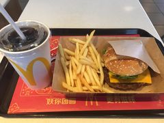 星厨鲜脆纯牛堡-麦当劳(永泰得来速店)