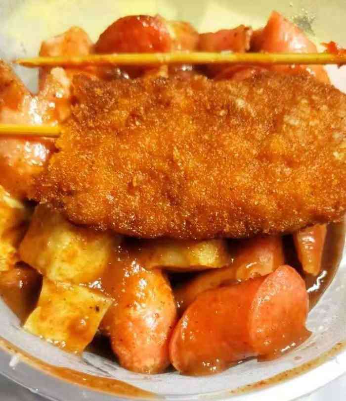 小红帽炸串-"小红帽炸串,位于南一中后街福裕路上,不过.