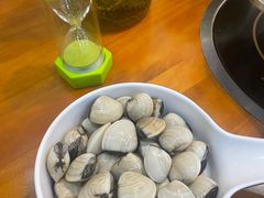 -老何家后安粉·糟粕醋海鲜火锅(三亚湾椰梦长廊店)