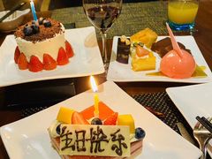 -三亚湾海居铂尔曼度假酒店