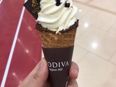 香草软冰淇淋-GODIVA(印象城店)