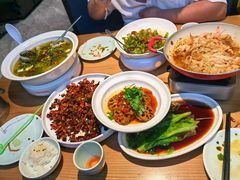 -自己人·宜昌菜(水悦城店)