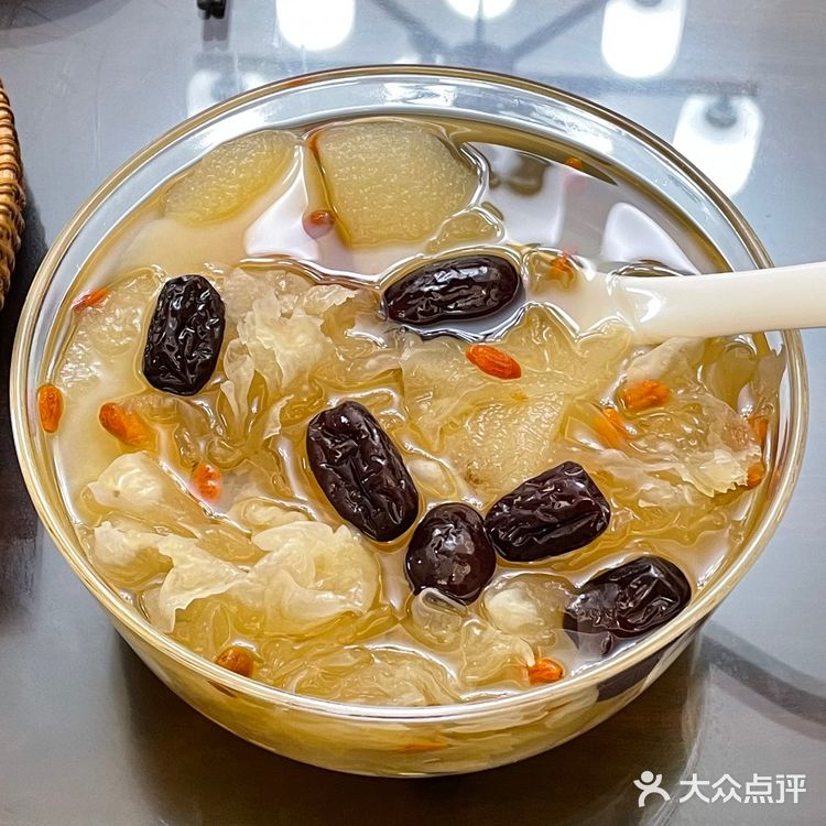 给家人做饭🍲五花肉香菇焖腐竹|鱿鱼炒粉丝