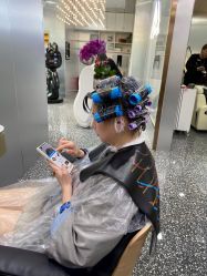 -Tloml salon
