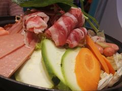 -烤路里·韩国品质自助烤肉(石路天虹4号店)