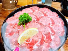 黑牛牛舌-明洞阿姨·韩式酱蟹烤肉·创意料理(三元桥店)