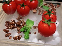 番茄脆菇沙拉-小大董·烤鸭(凤凰汇店)