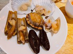-雍和会海鲜姿造自助(湖东路店)