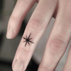 -SNOW TATTOO STUDIO